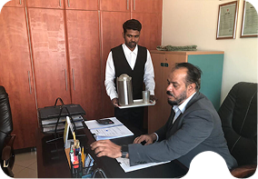 Trained office assistant services for companies